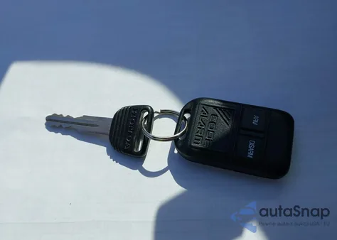 1998 Honda Civic Lx from USA, damaged, VIN 2HGEJ667XWH525938